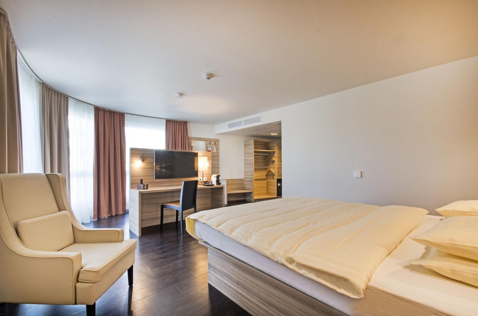 Staycity Aparthotels Heidelberg Exterior photo