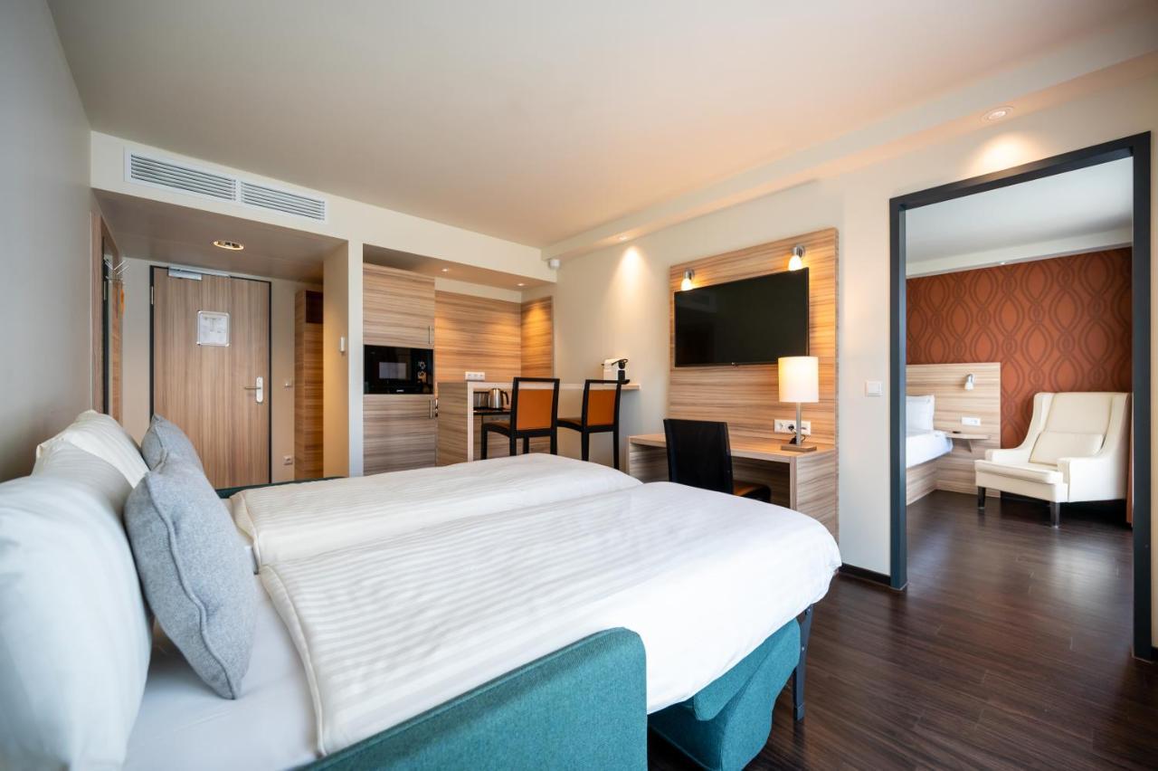 Staycity Aparthotels Heidelberg Exterior photo